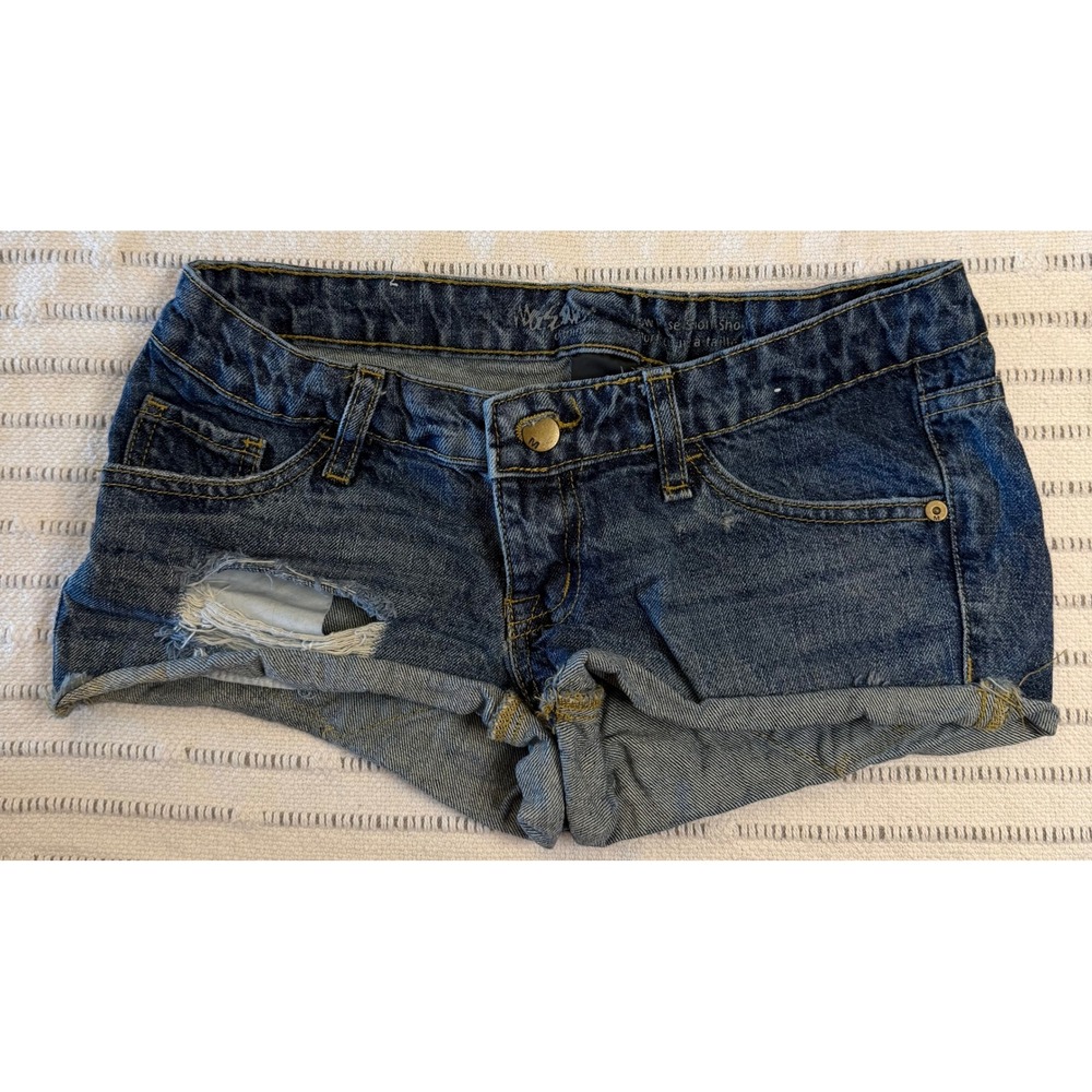 Mossimo Denim Low Rise Short Shorts Medium Wash Distressed Ripped Size 2/26